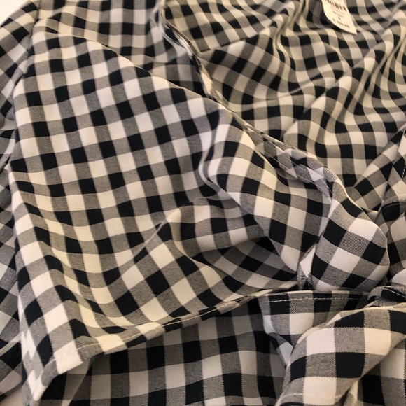 Plaid Long Sleeve Tie Top - Picture 5 of 6